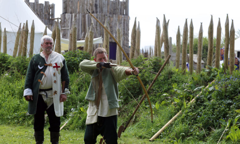 Cosmeston Archers practicing their trade.