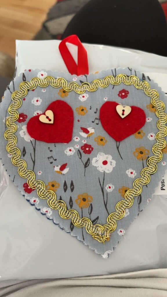 Glamorgan Star news - The quilted heart, made by Glenys Gratton.