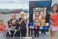Glamorgan Star news - Volunteers at the beach clean.