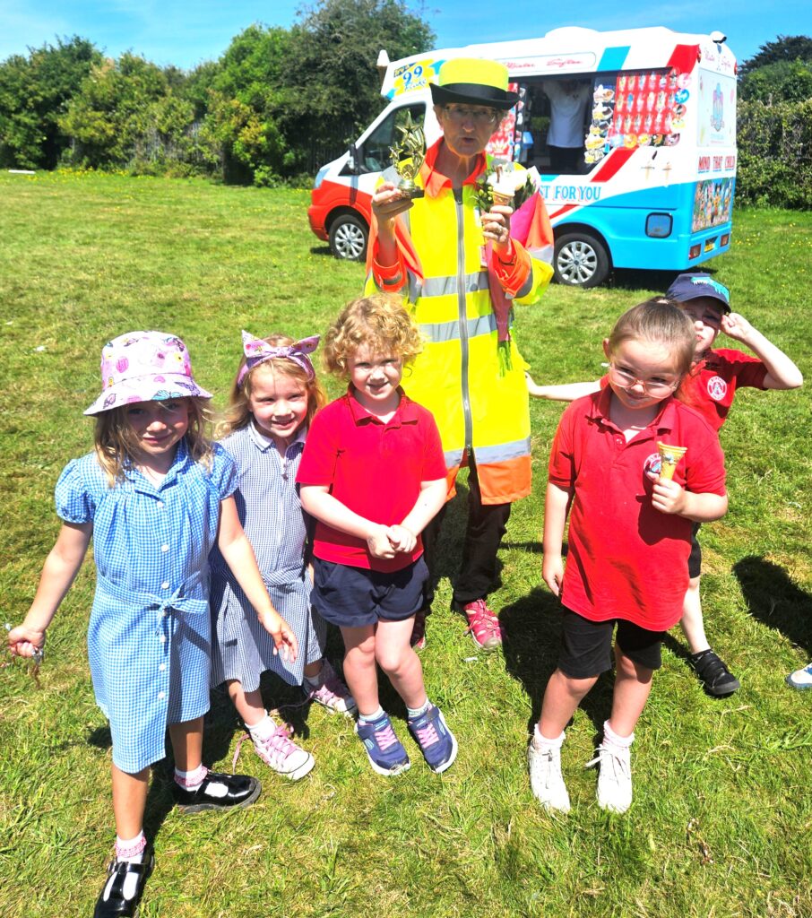 Glamorgan Star news - An ice cream with her pupils.