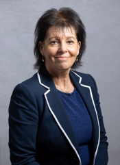 Cllr Christine Cave. Photo: Vale Council.