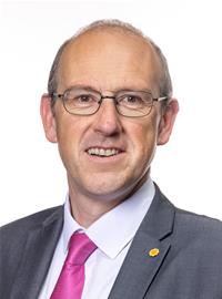 Llŷr Gruffydd MS.