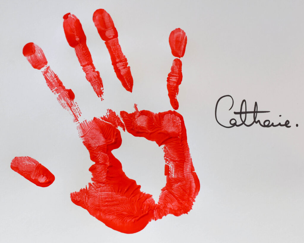 The signed hand print of the Princess of Wales made during her visit to the hospice. Photo: Andrew Parsons / Kensington Palace
