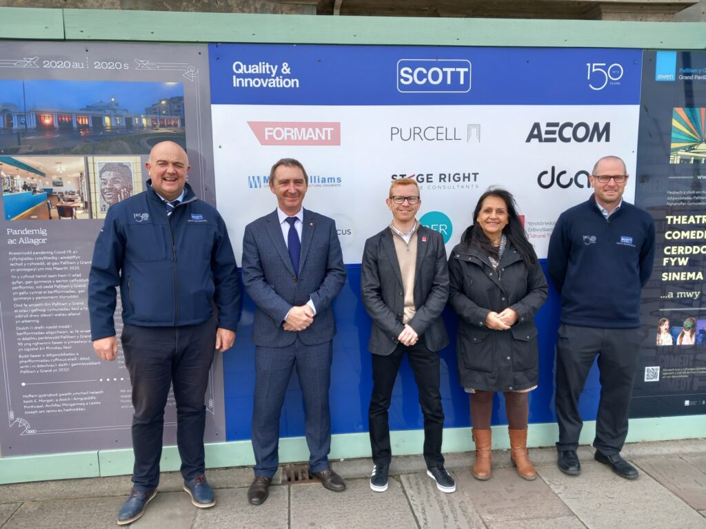 Caption (left to right): Jamie Costain (Andrew Scott Ltd); Cllr John Spanswick (BCBC leader); Richard Hughes (Awen); Cllr Neelo Farr and Sam Bain (Andrew Scott Ltd).