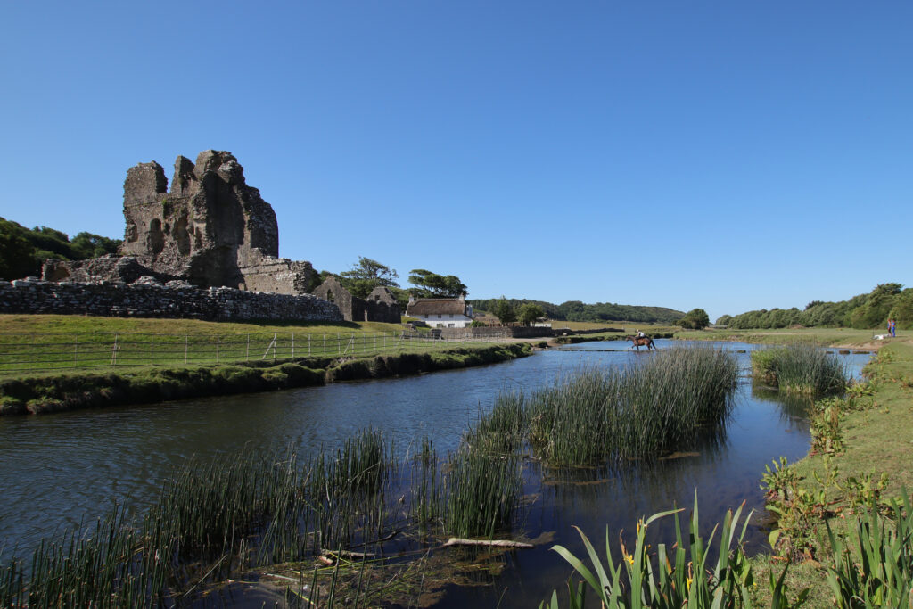 Ogmore Castle. Photo by Glyn Evans, ffotowales@gmail.com