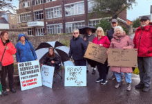 The protestors was want the 93 bus service in Poets Corner to be brought back.