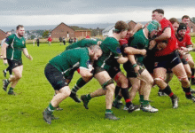 Try scorer Alyn Evans has the ball as Barry drive forward. Photo by Cam Prosser.