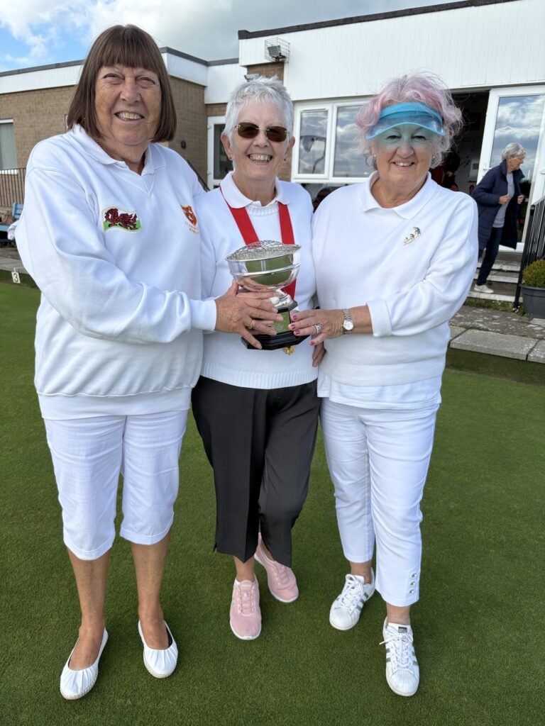 Ladies championship - Gaynor Fisher(winner), Dilys Hurley (club president) and Linda Hayward (runner up).