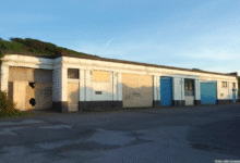 The Cold Knap Lifeguard Centre has been closed for years after it was deemed unsafe to occupy. Photo: Colin Cheesman, Geograph.