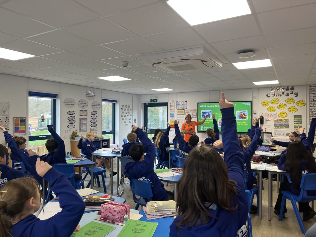 Children were keen to ask questions.