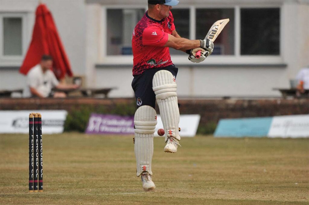 Simon McCutcheon batting against Pontymister. 