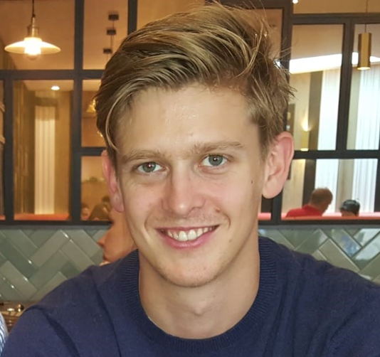 Elliot Dallen.