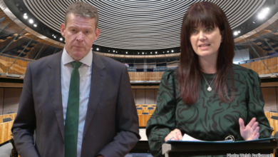 Rhun ap Iorwerth MS and Helen Jenner MS.