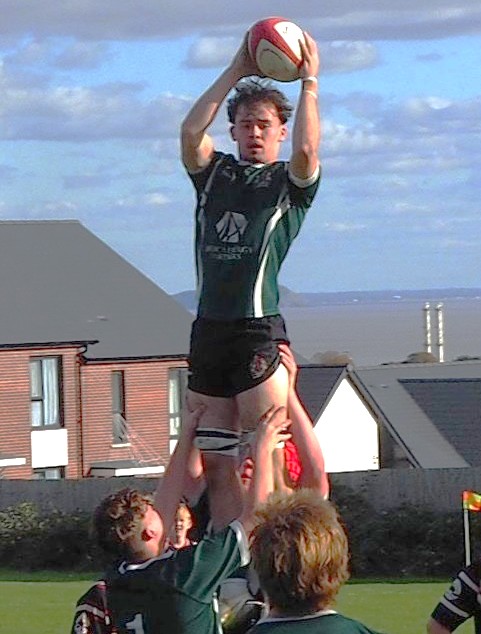 Man of the match Charlie Hutton secures possession at the lineout. Photo by Ben Stradling.