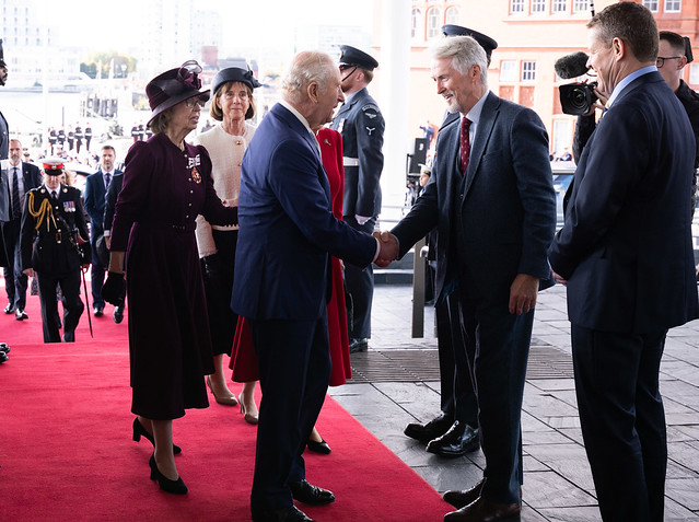 The King being greeted by the Senedd's presiding officer Huw Irranca-Davies MS. Photo: Welsh Parliament. 